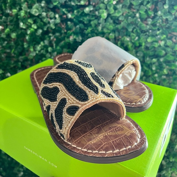 🌟New Sam Edelman Girls Gunner Slide Sandal 🌟 - Picture 1 of 6